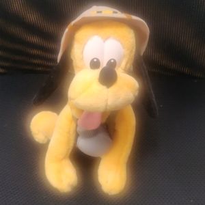 Walt Disney World SAFARI PLUTO plush 10" with hat, canteen, backpack